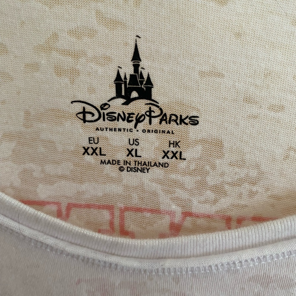 NWOT Disney Minnie Mouse Lightweight T Shirt - White and Red w/Minnie Design - Picture 3 of 5